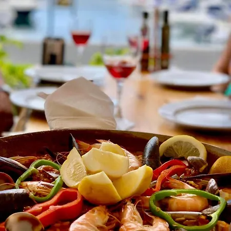 Morden House With Ocean View Pool, Air Con Ferienhaus *