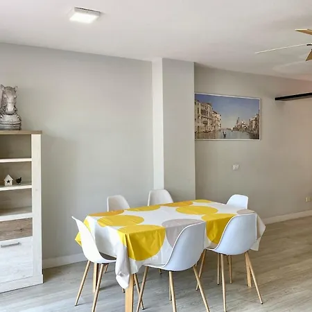 Morden House With Ocean View Pool, Air Con Vakantiehuis