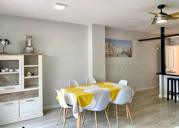 Morden House With Ocean View Pool, Air Con 펜션