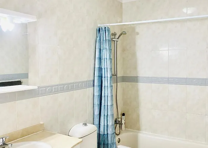 Vakantiehuis Morden House With Ocean View Pool, Air Con *